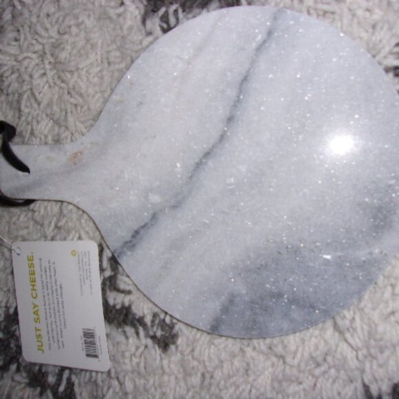 True: Elegance Round Marble Cheeseboard - Grey new - Picture 3 of 4